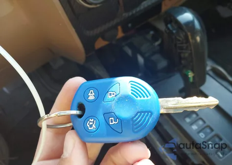 2008 Ford Escape Xlt from USA, damaged, VIN 1FMCU03198KA39140